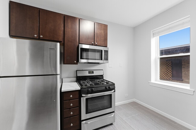 Photo - 1722 W Juneway Terrace Unit 3B