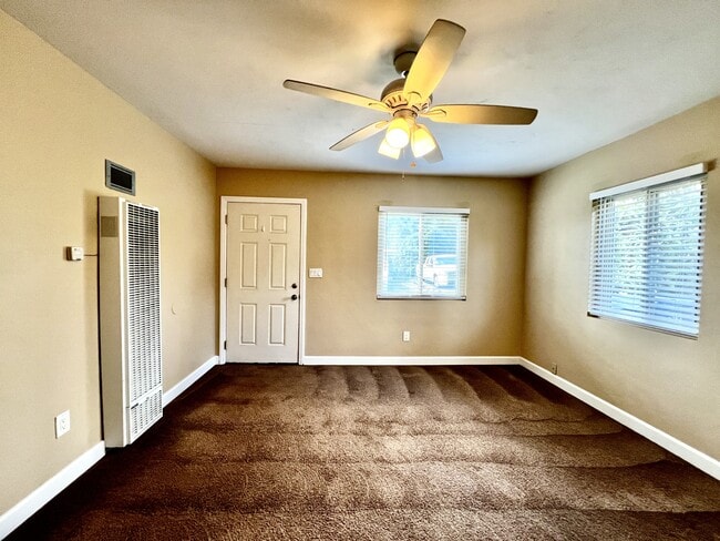 Photo - 9124 Rosedale Dr