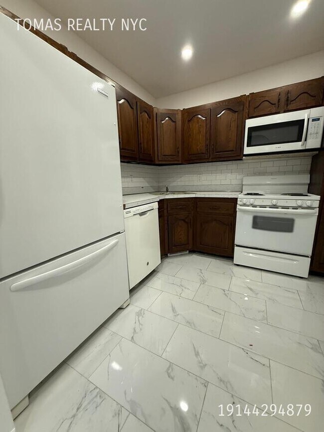 Photo - 41 Caryl Ave Unit 2