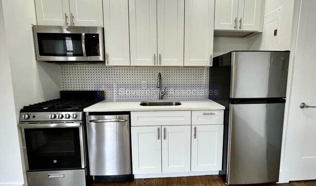 Photo - 45 Tiemann Pl Unit 3N