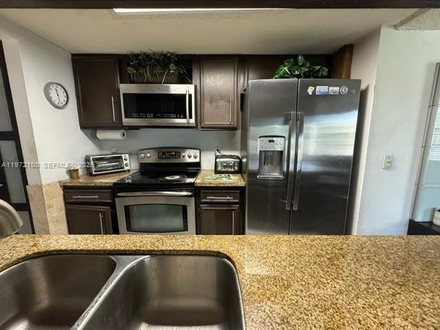 Photo - 2560 Azalea Ave