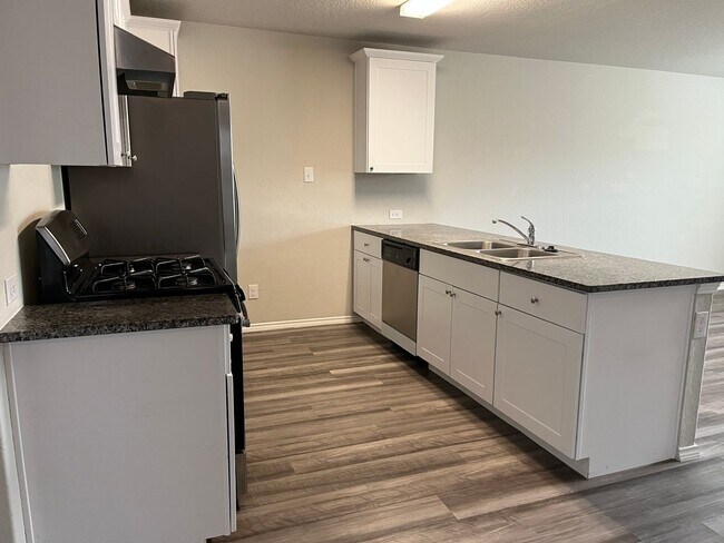 Photo - Cozy and conveniently located home ready f...