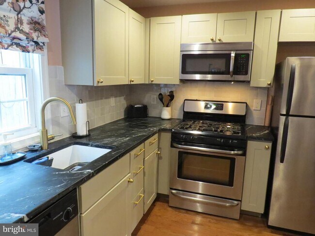 Photo - 1424 S Orianna St