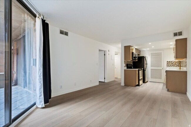 Photo - 115 S 1100 E Unit 614