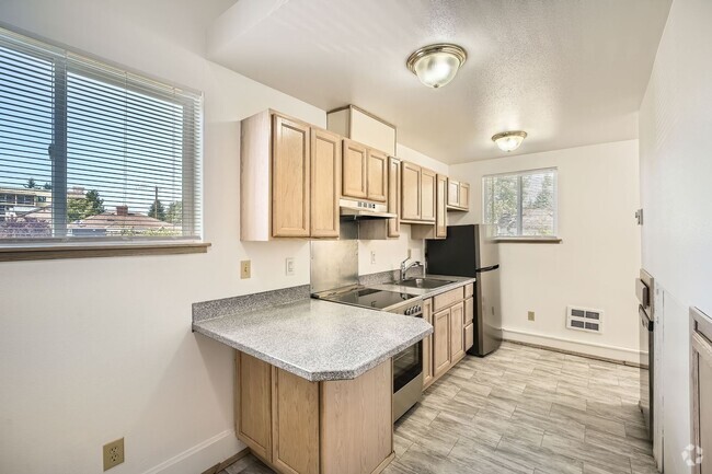 Building Photo - Shorewood Place 1031 Unit C Rental