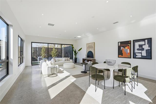 Photo - 6803 Tyree St