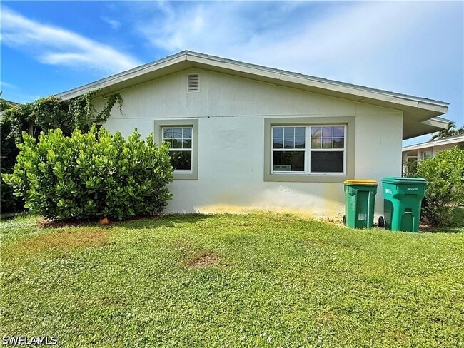 Photo - 740 109th Ave N