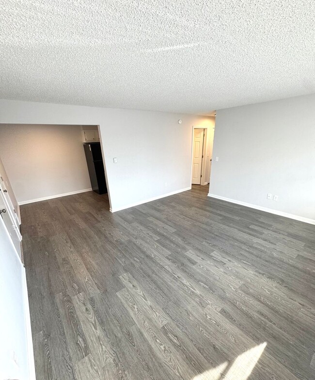 Photo - 2 Bedroom Apartments, Excellent Location! Unidad 1006-9