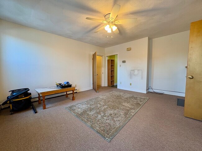 Photo - 26 Saint James St