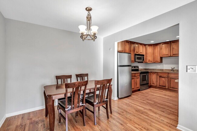 Photo - 5400 Astor Ln Unit 212