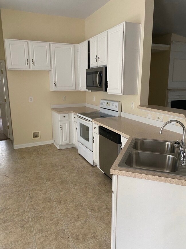 Photo - 300 Southmen Ln