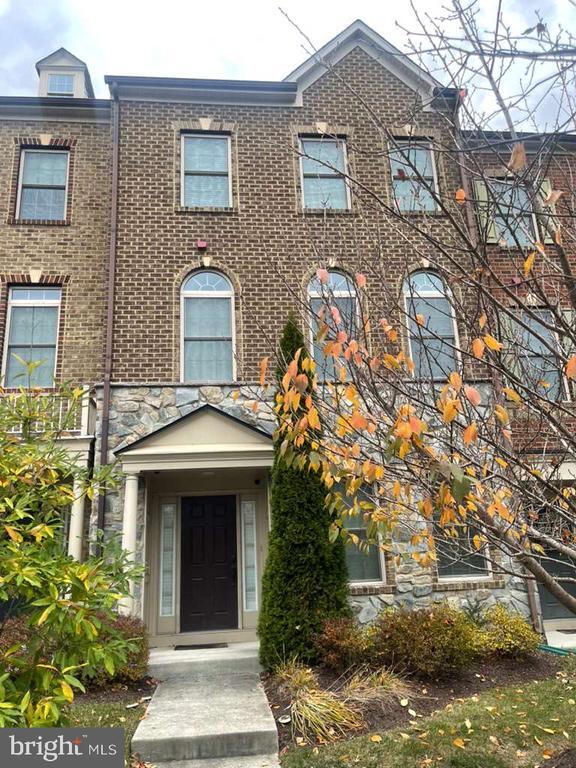 Photo - 7413 Matapan Dr