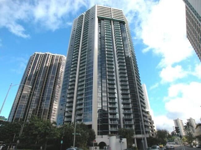 Building Photo - 1BR Condo w/ Views + Pool, Spa, & Sauna Unit 2910