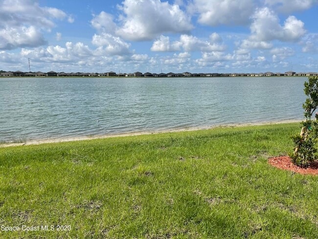 Photo - 2194 Farmhouse Rd SE