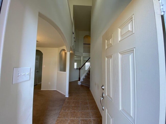 Photo - 1515 Daffodil Rd