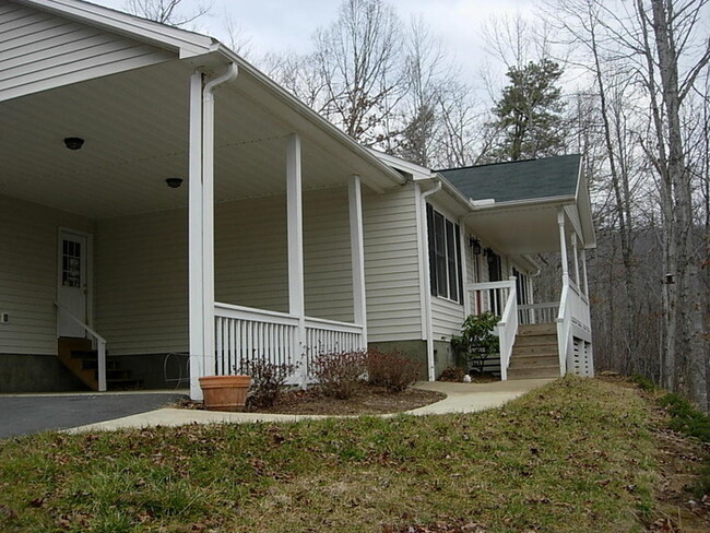 Rocky Creek Cottage - Rocky Creek Cottage House