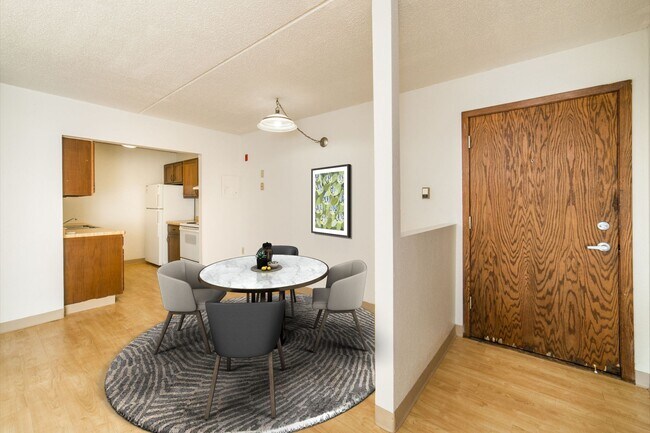 Park Plaza Apartments For In Saint Cloud Mn Com - Laminate Flooring St Cloud Mn