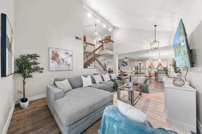 Building Photo - 13075 Old West Ave Unit ID1465000P