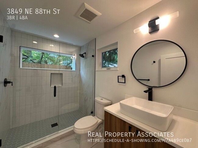 Photo - 3849 NE 88th St
