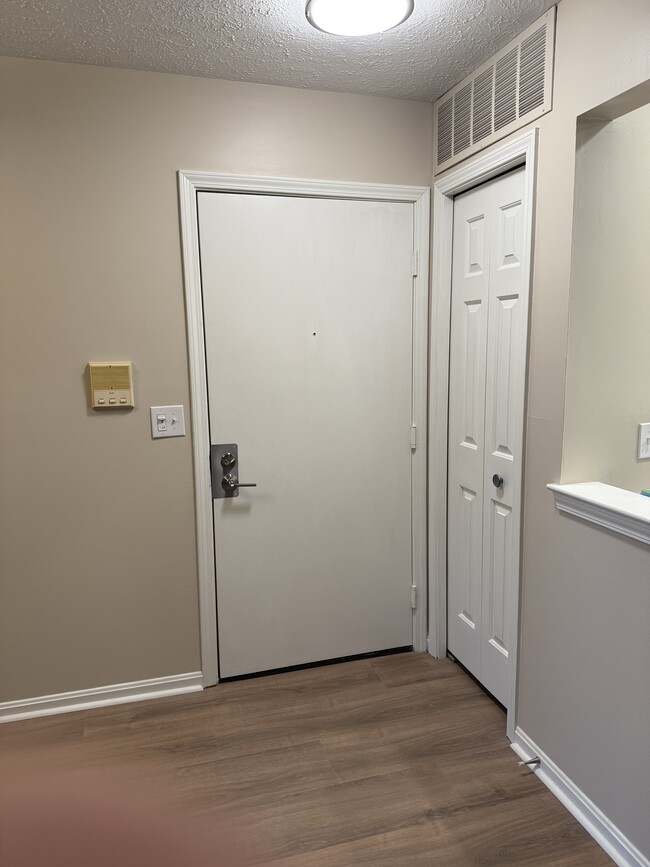 Photo - 1390 Cedarwood Dr Unidad D1