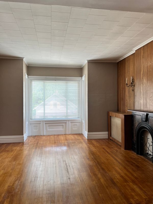 Building Photo - 920 24th St Rental