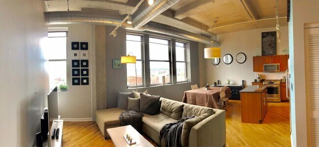 Photo - 2107 Grand Blvd Unidad 606