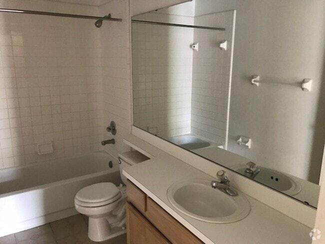 Building Photo - Island Cove Villas at Meadow Woods 1-Story... Rental