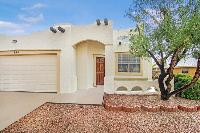 Photo - 929 Totonaca Ln