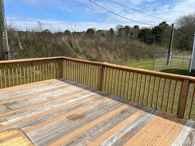 Photo - 3BR/2BA Mobile Home with Storage Unit Included - Available Now!