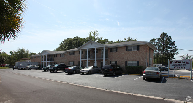 Building Photo - Windsor Arms Apartments