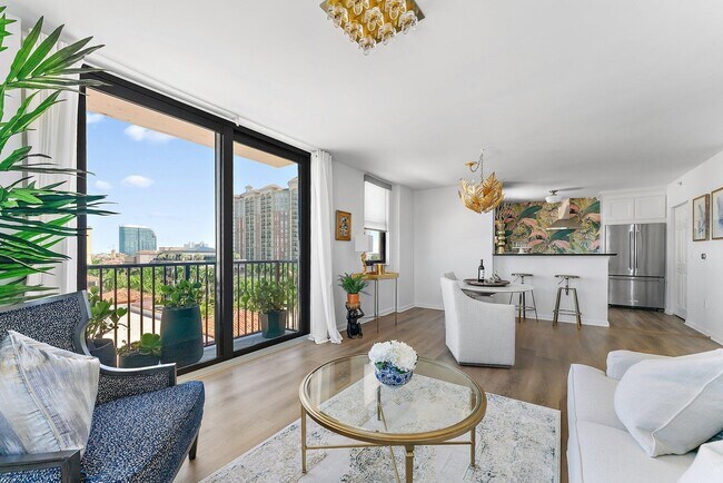 Building Photo - 651 Okeechobee Blvd Unit 612