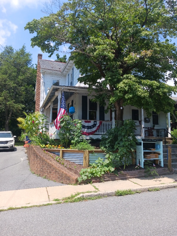 Photo - 21 W Charlotte St House