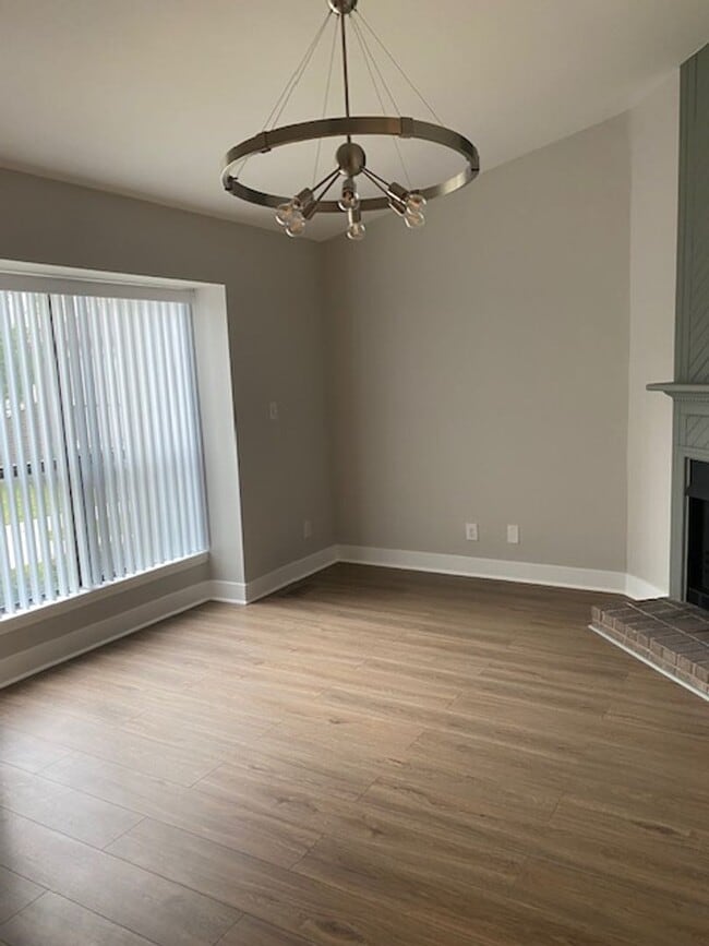 Photo - 575 Countrytown Dr