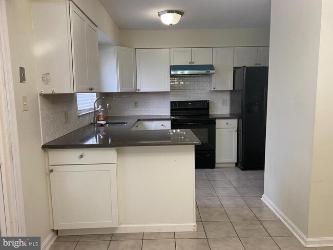 9 Revere Pl