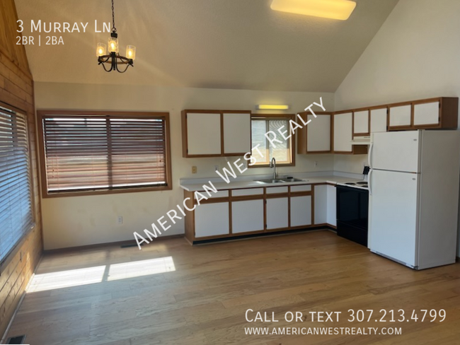 Photo - 3 Murray Ln