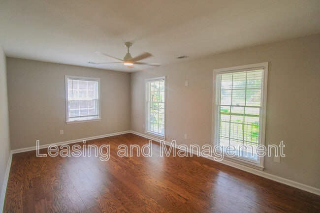 2345 Wofford Rd