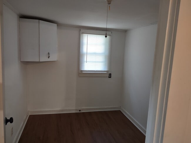 Building Photo - 202 Hillview Ave Rental