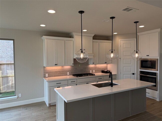 Photo - 30930 Vintage Crk Ln