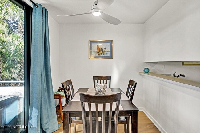 Photo - 743 Spinnakers Reach Dr