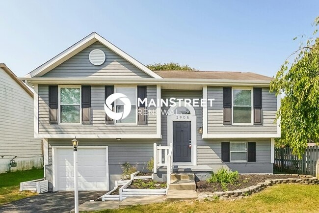 Building Photo - 4 Bedroom Pet-Friendly Home in Columbus, OH with Main Street Renewal