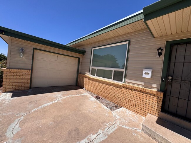 Photo - Beautiful 3 bedroom 2 bath.