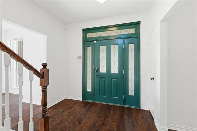 Photo - 836 Lakeview Cir