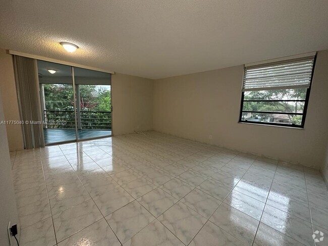 Building Photo - 3100 N Pine Island Rd Unit 310 Rental