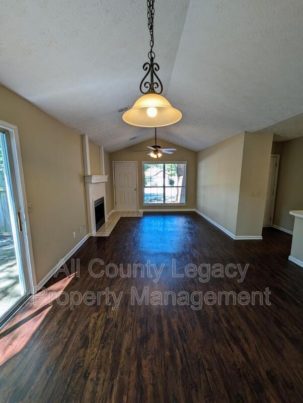 Photo - 1307 Yorkshire Ln