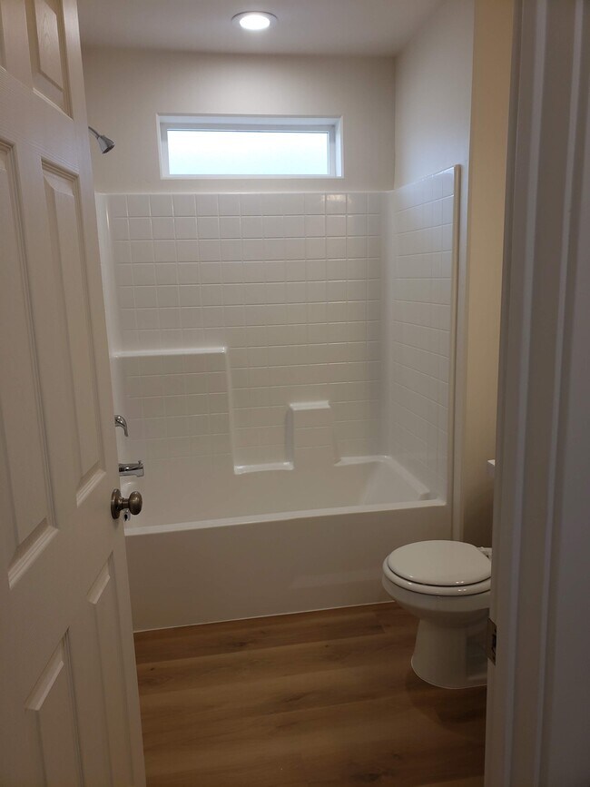 Photo - 712 Schodde Ave