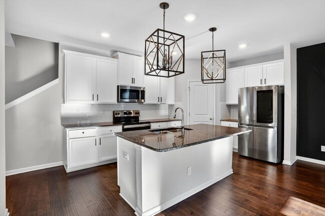 Photo - 1553 Spring Hollow Way