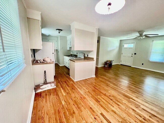 Photo - 331 Sesame St