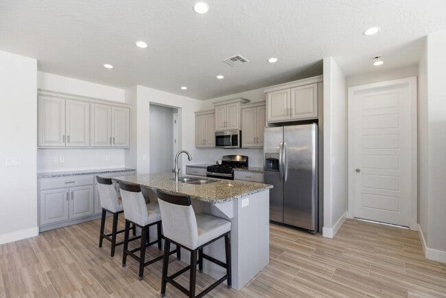 Photo - Brio Beauty! 3 Bedroom Home with View and RV Parking!