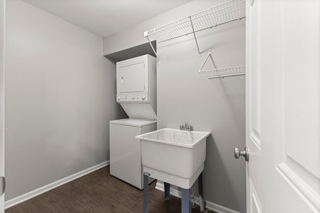 Photo - Turnberry Court