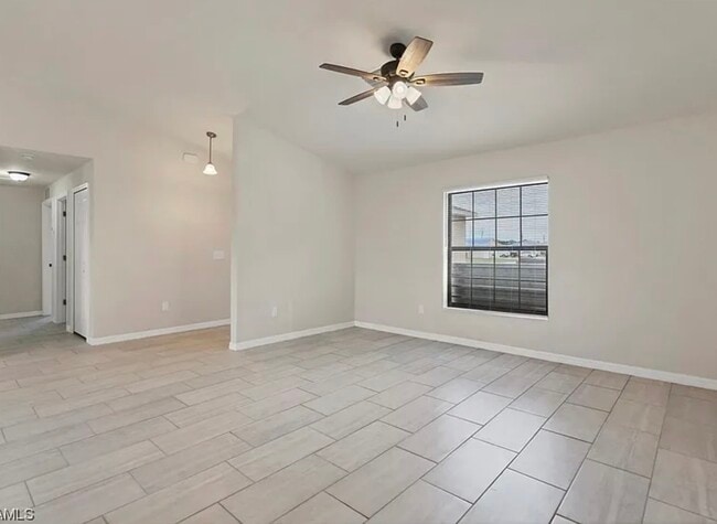 Photo - 116 SE 2nd Ave